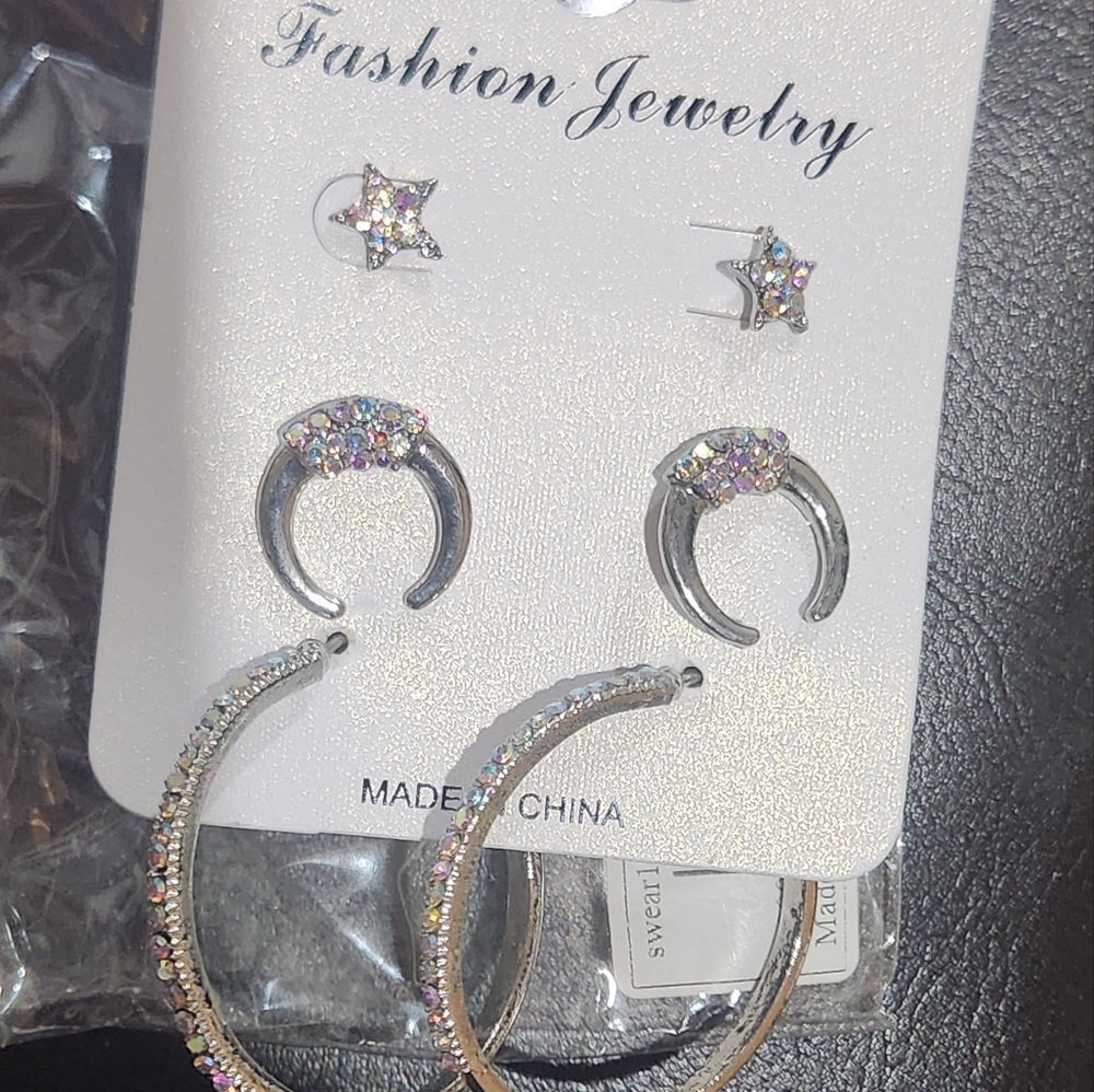 NEW Elegant Silver and Multicolor Crystal Hoop Earrings Set